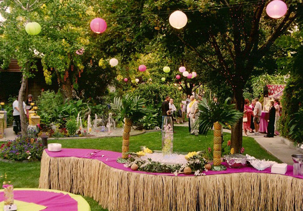 Hawaiian Wedding Theme
 Ideas of Hawaiian Wedding Reception