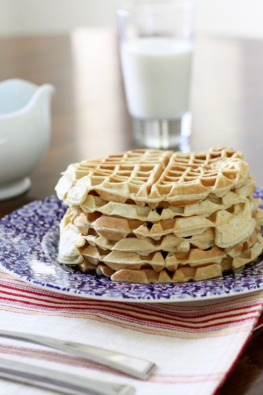 Healthy Frozen Waffles
 Healthy applesauce waffles to freeze