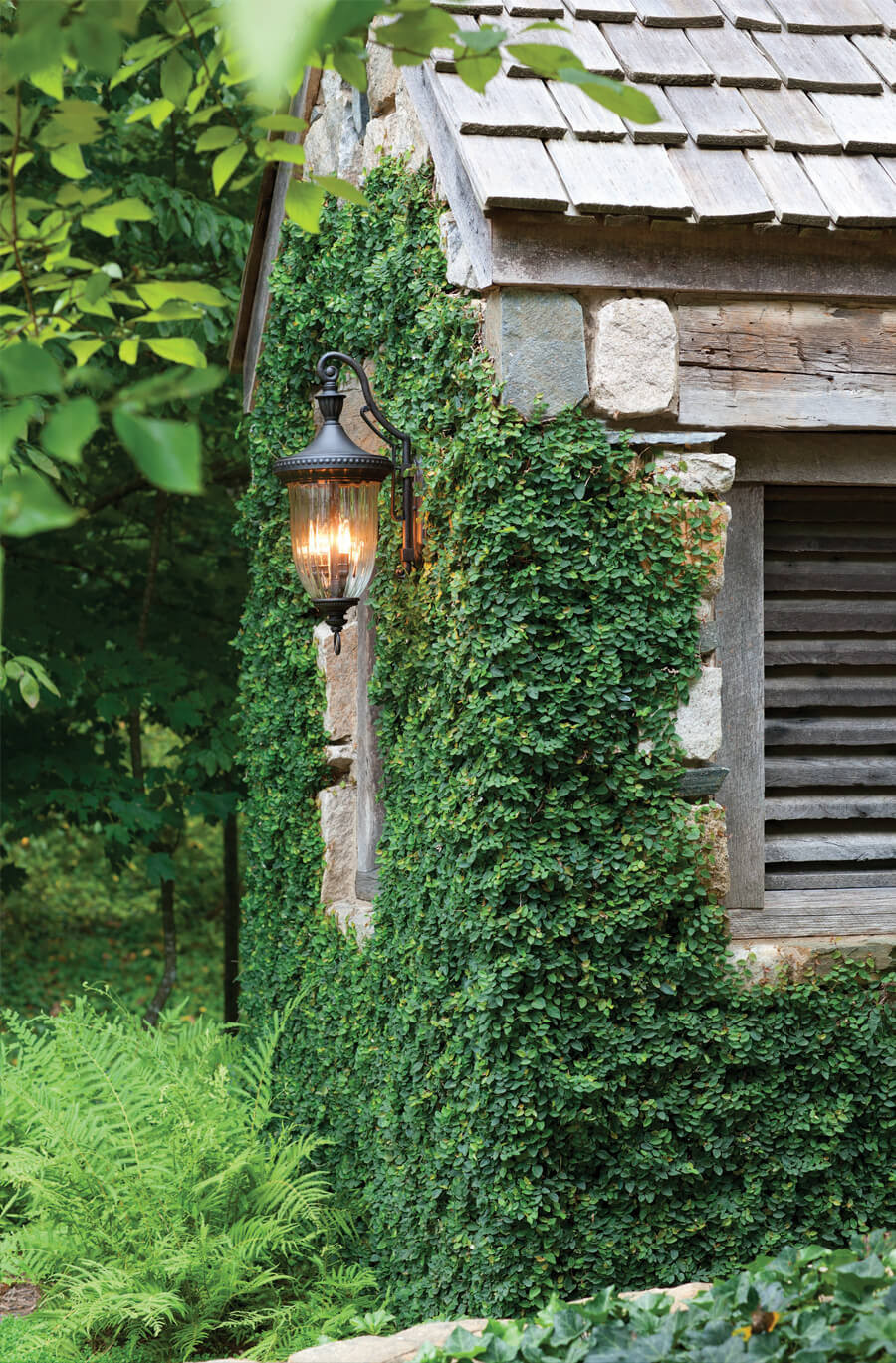 Hinkley Landscape Lighting
 Hinkley Outdoor Lighting Guide Beautify Your Home s