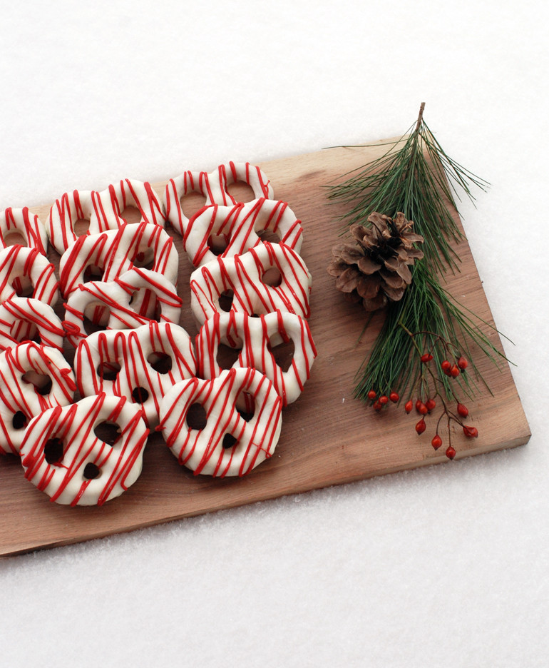 Holiday Chocolate Covered Pretzels
 Chocolate Covered Pretzels Christmas Style The