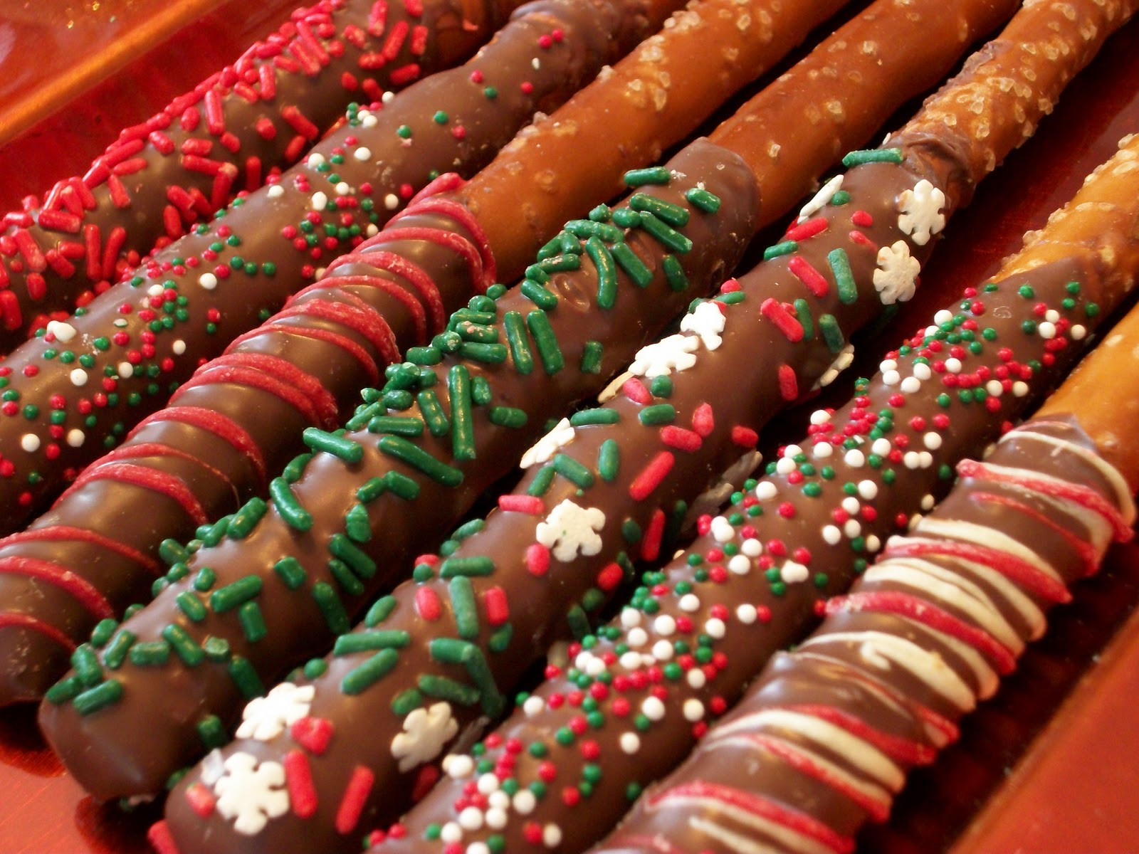 Holiday Chocolate Covered Pretzels
 Lola Pearl Bake Shoppe Bake Me A Christmas Chocolate