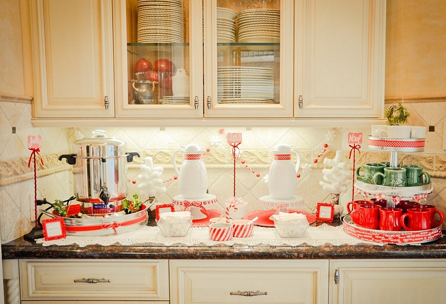 Holiday Party Decorating Ideas
 23 Christmas Party Decorations That Are Never Naughty