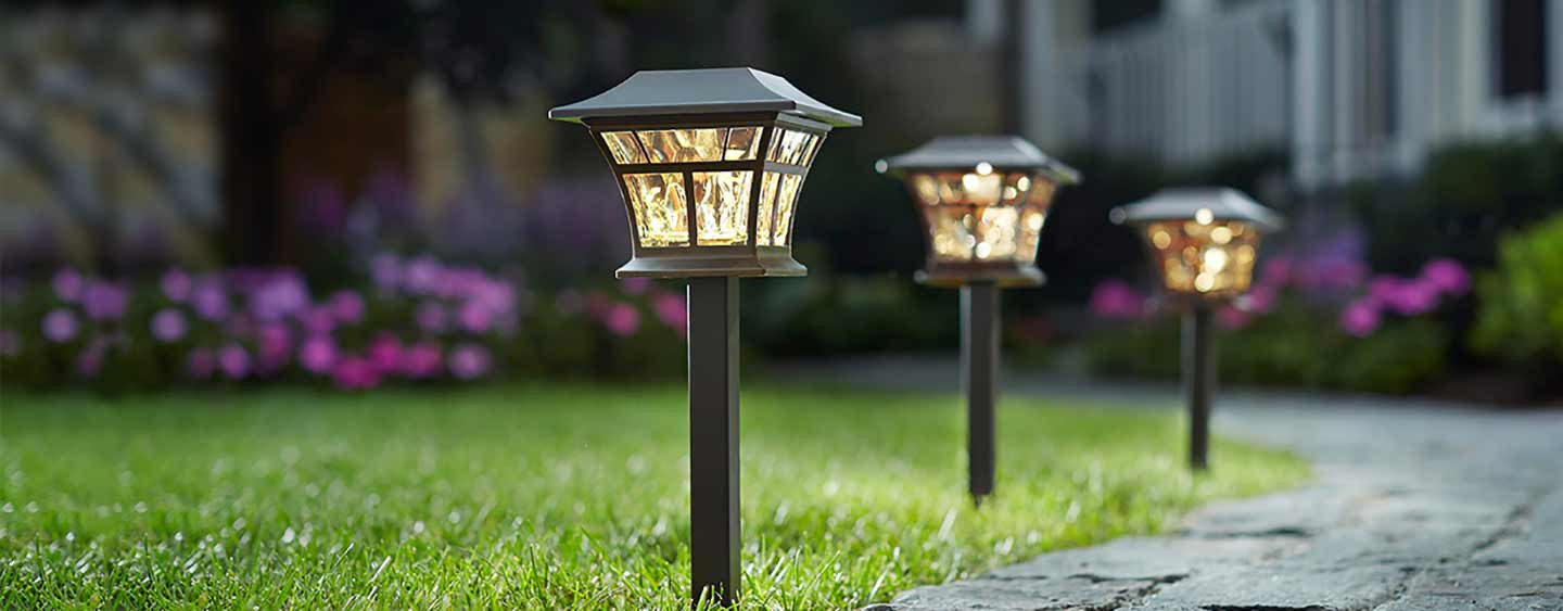 Home Depot Solar Landscape Lights
 Lighting Stunning Outdoor Lighting Feature By Using Solar