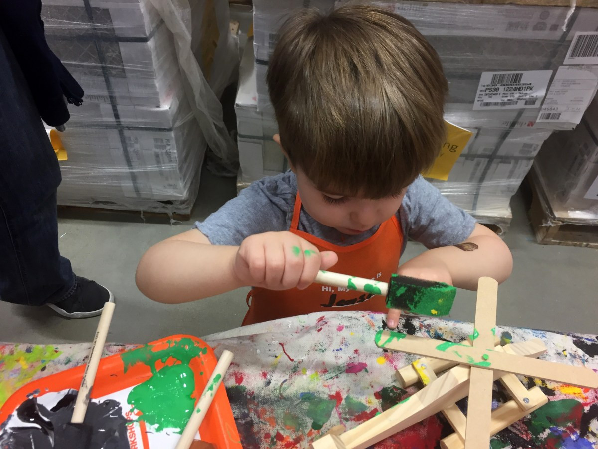 Homedepot Kids Craft
 Free Kids Workshops at Home Depot stores each month