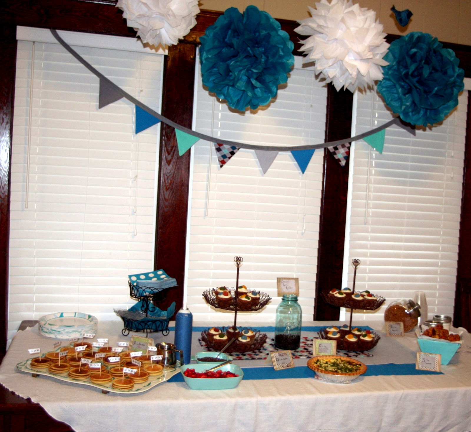 Homemade Baby Shower Decorations Ideas
 Circles Sunshine Handmade Vintage Baby Shower Ideas
