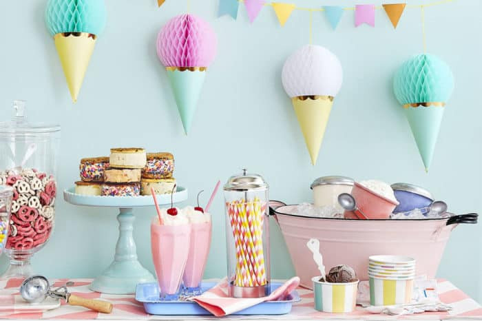 Homemade Birthday Party Decorations
 20 Easy Homemade Birthday Decoration Ideas – SheIdeas
