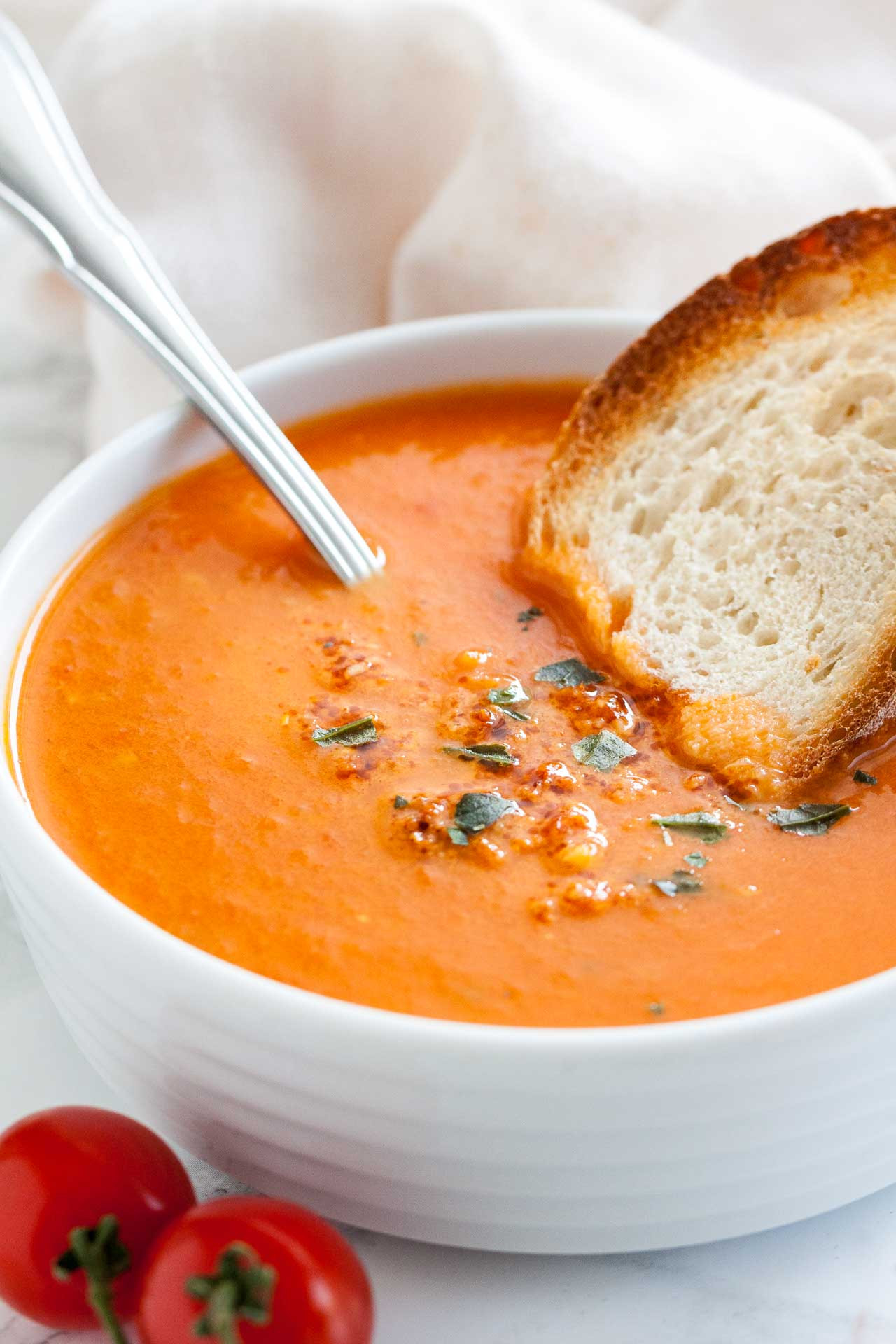 Homemade Tomato Soup Recipes
 Creamy Roasted Tomato Soup with Basil