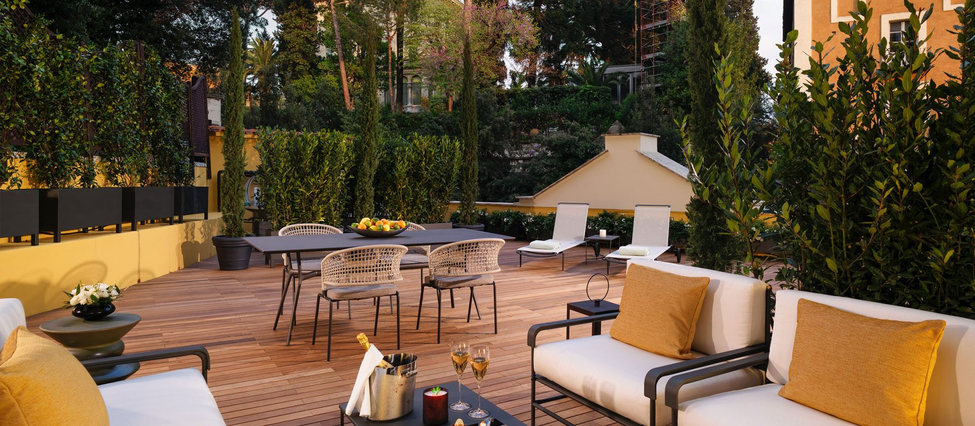 Hotel Terrace Landscape
 Hotel Eden Rome 5 Star Luxury Hotel