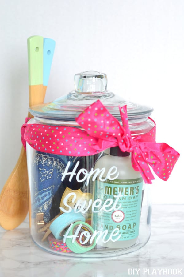 Housewarming Gifts DIY
 A Simple DIY Housewarming Gift Plus a Free Printable