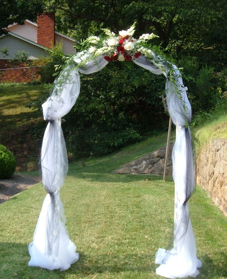 How To Decorate Wedding Arch
 Decorating A Wedding Arch