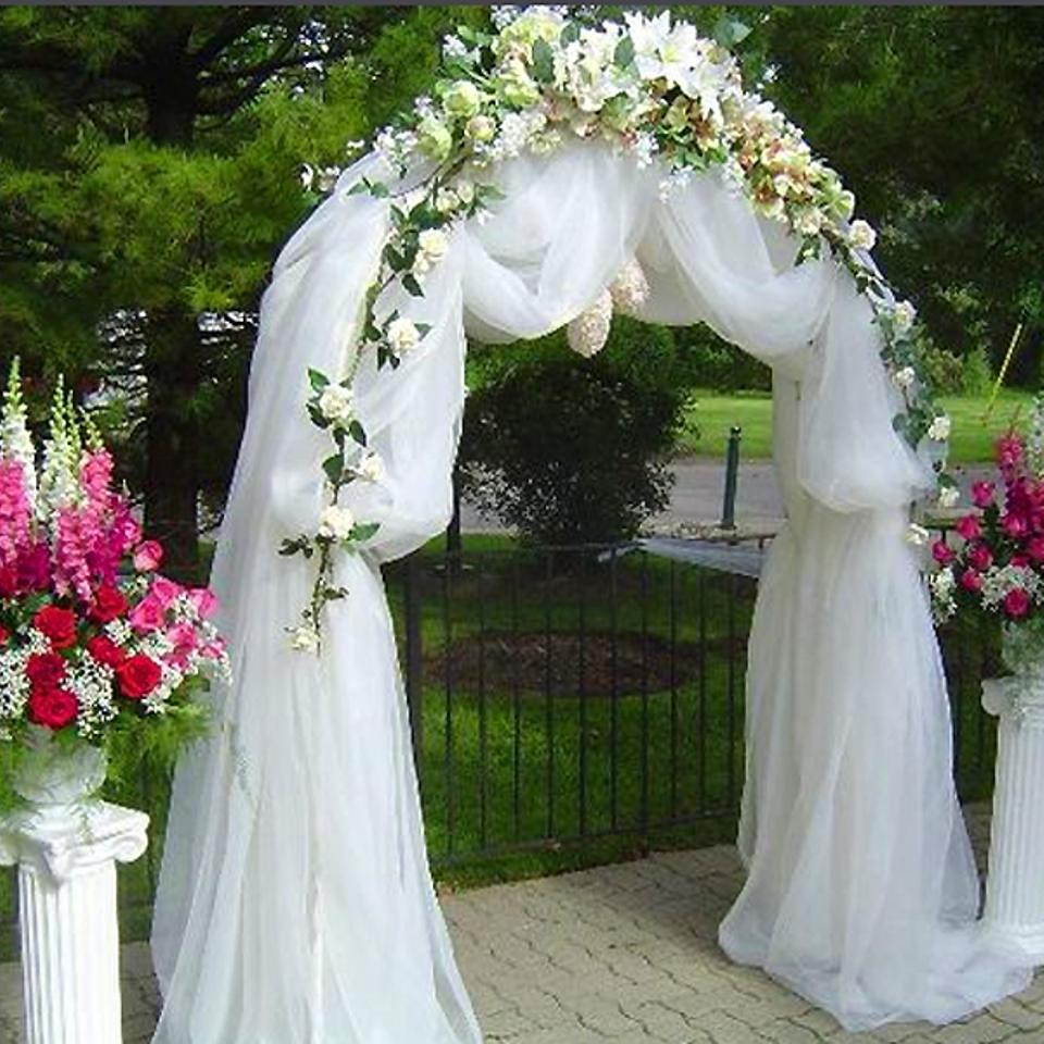 How To Decorate Wedding Arch
 Elegant Wedding Arch