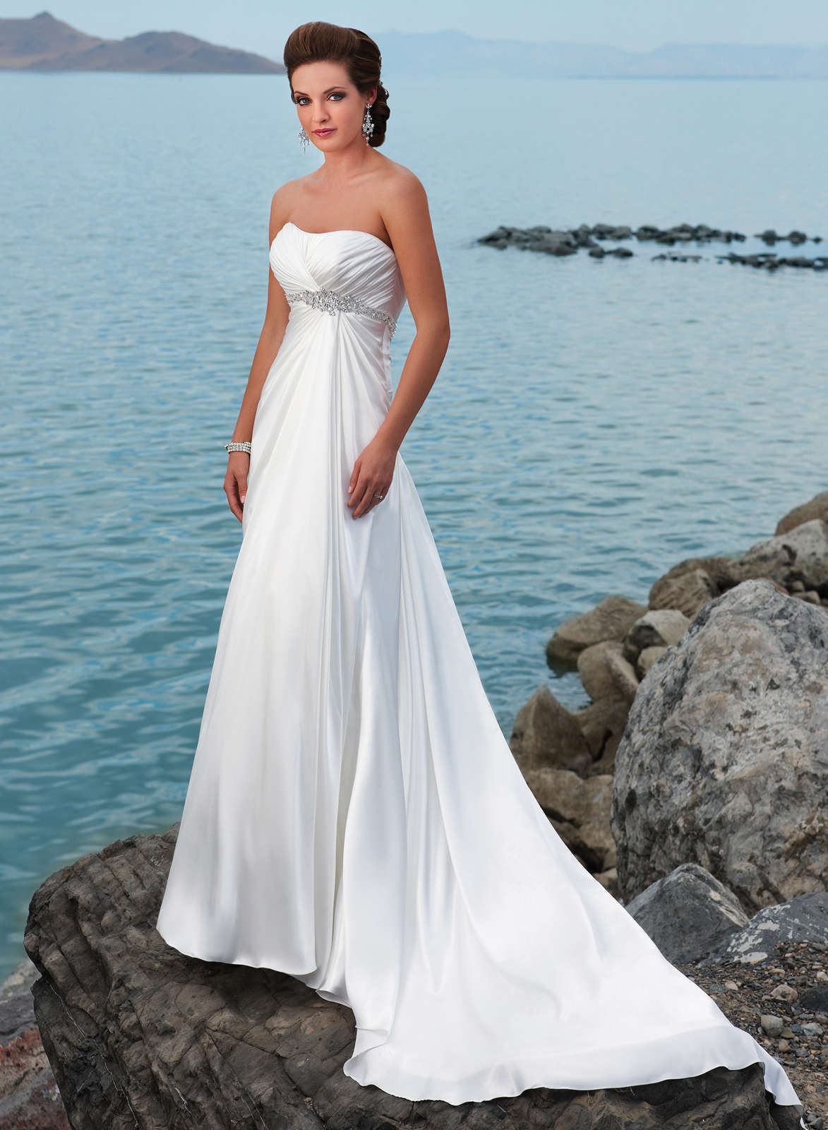 How To Dress For A Beach Wedding
 20 Unique Beach Wedding Dresses For A Romantic Beach