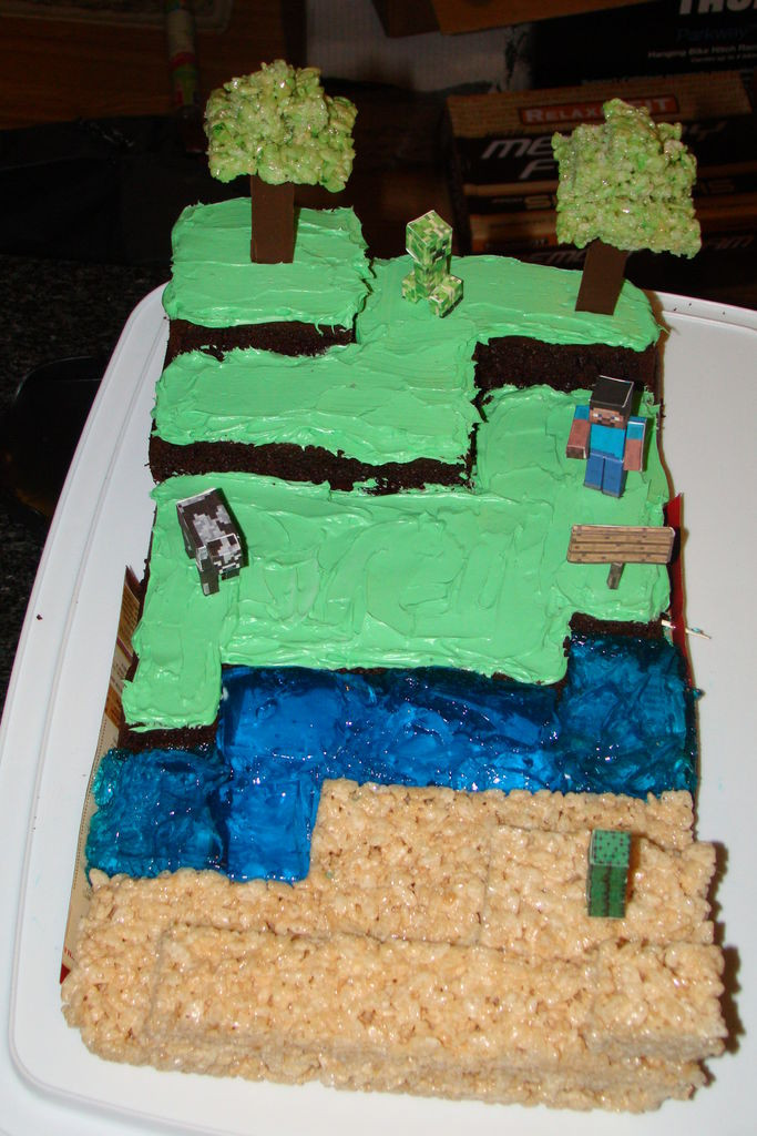 How To Make A Minecraft Birthday Cake
 Minecraft Birthday Cake