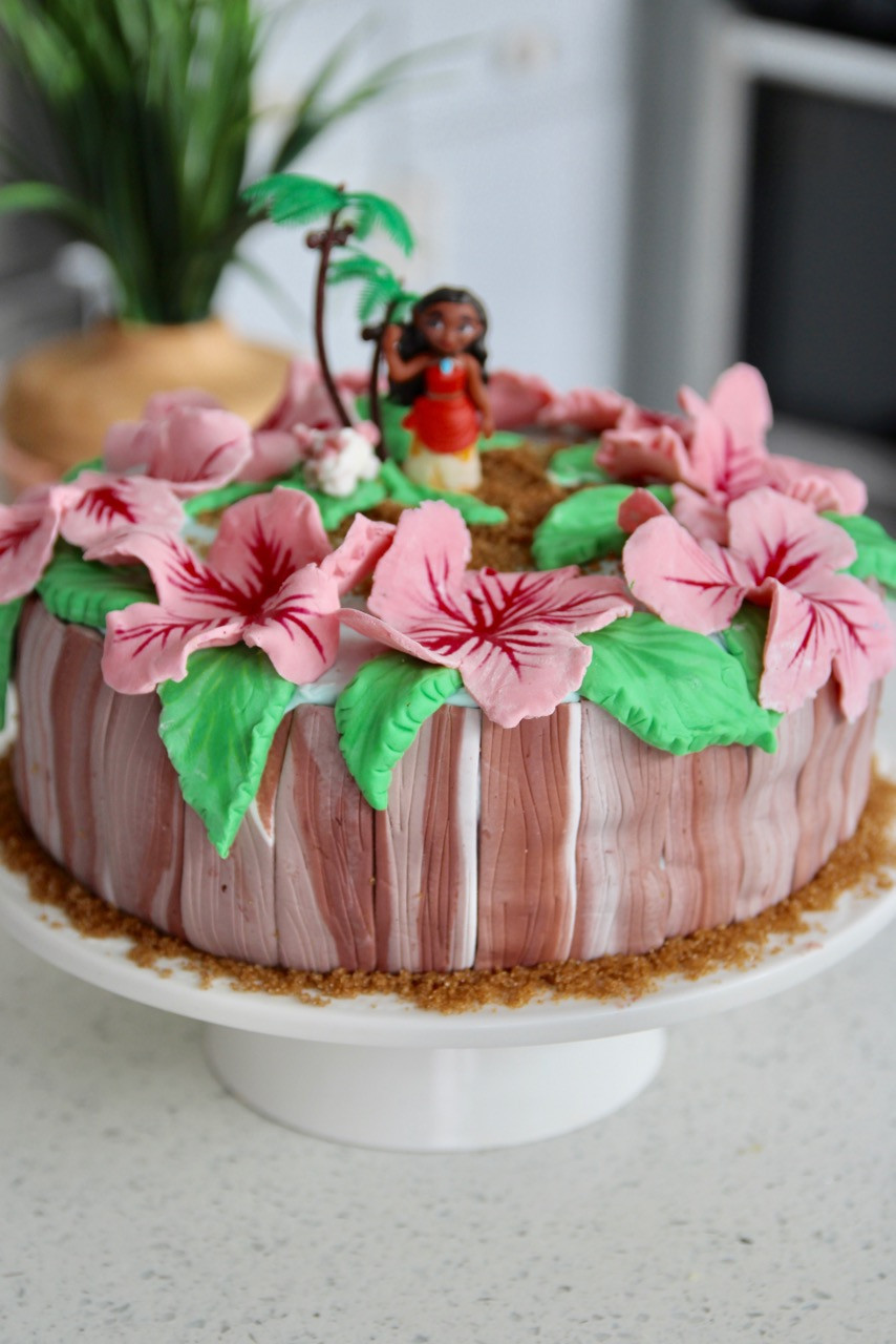 How To Make Birthday Cakes
 How To Make A Non Cheesy Moana Theme Birthday Cake With