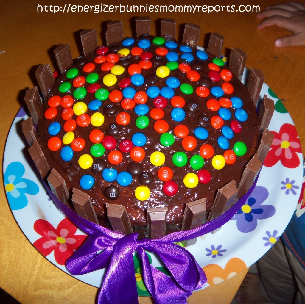 How To Make Birthday Cakes
 Make your own gorgeous birthday cake at home Mommy Snippets