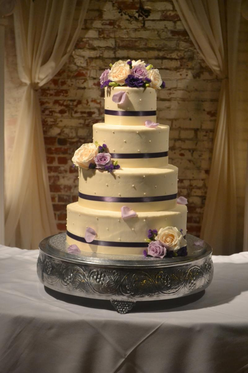 How To Stack A Wedding Cake
 Pronia s Deli and Bakery Wedding Sizes