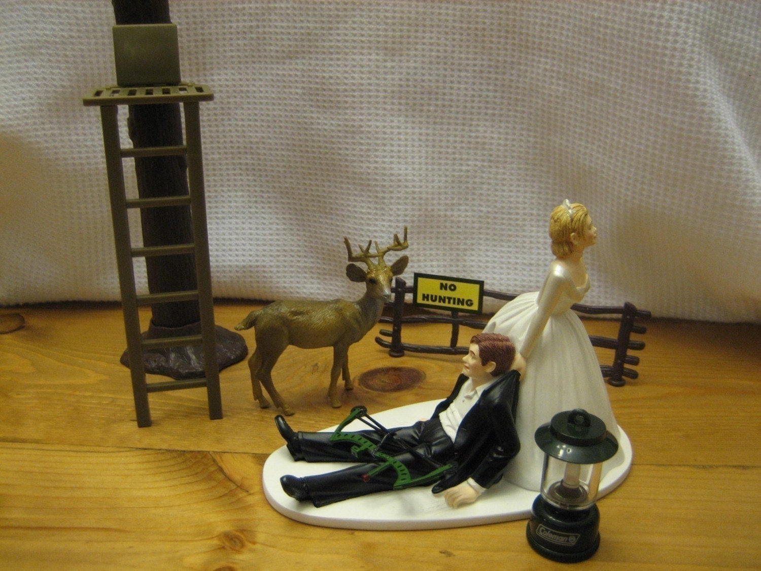 Hunting Themed Wedding Cake Toppers
 wedding cake toppers Hunting Themed Wedding Cake Toppers