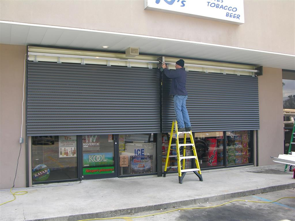 Hurricane Garage Doors
 Hurricane Shutters and Storm Panels