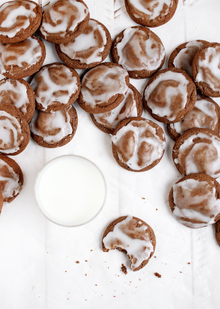 Iced Molasses Cookies
 Iced Molasses Cookies The Merrythought