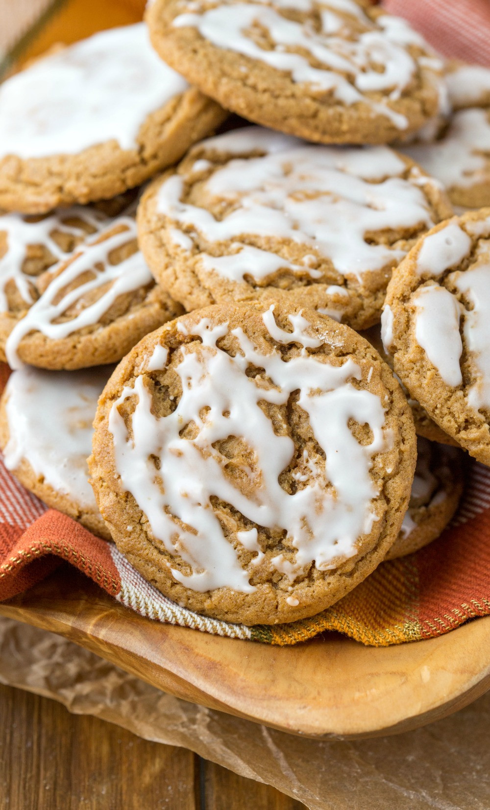 Iced Molasses Cookies
 Iced Molasses Cookie Recipe I Heart Eating