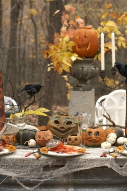 Ideas Decorating Backyard Halloween Party
 60 Awesome Outdoor Halloween Party Ideas DigsDigs