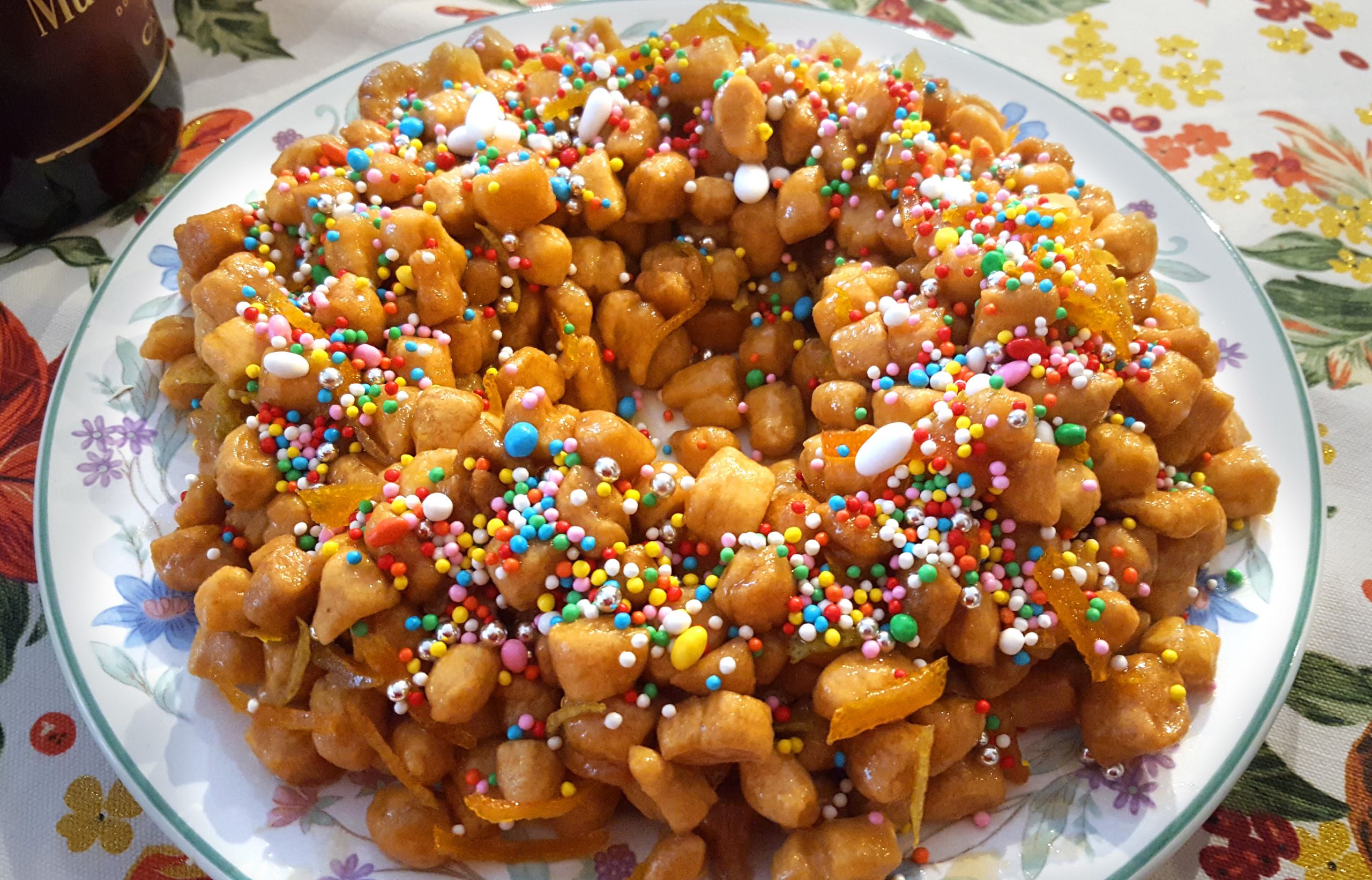 Italian Struffoli Recipes
 Struffoli Napoletani – mini honey balls • Coochinando