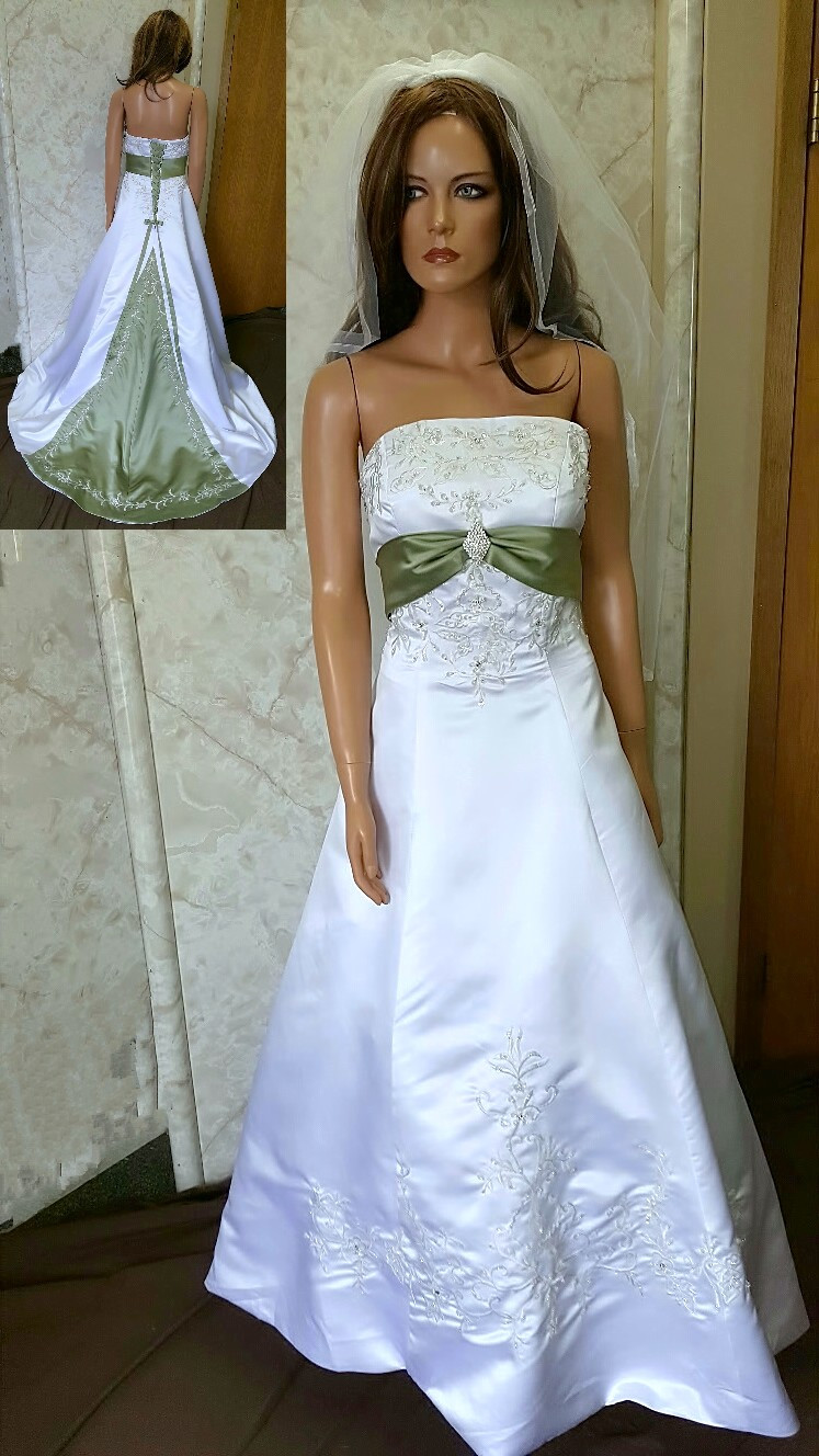 Ivory Color Wedding Dresses
 Colored wedding dresses or two tone color dress
