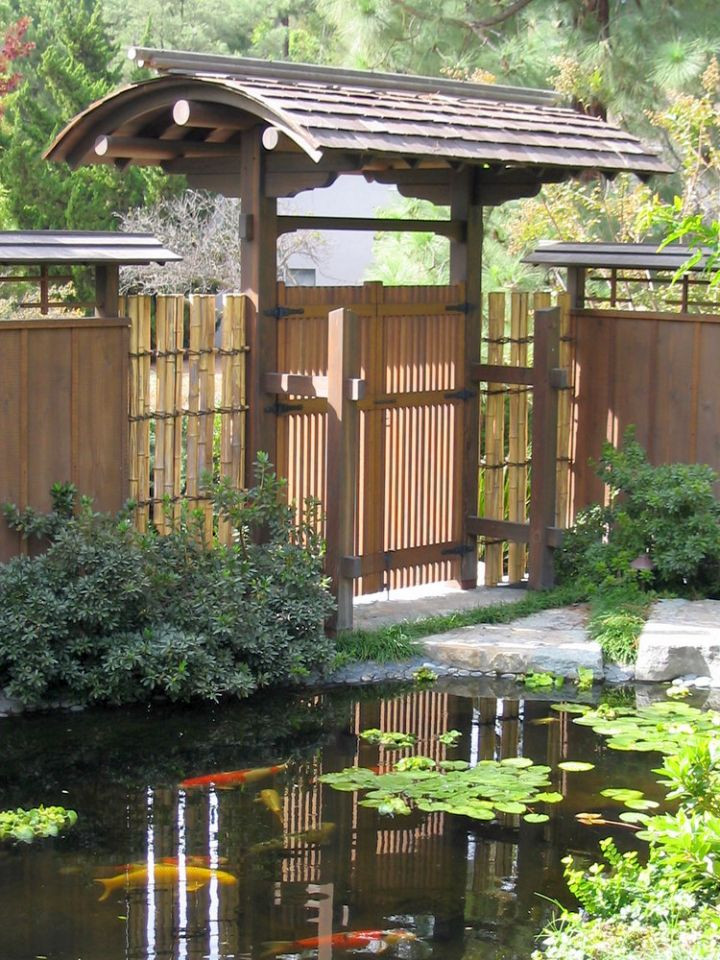 Japanese Style Backyard
 17 Peaceful Green Japanese Style Backyards