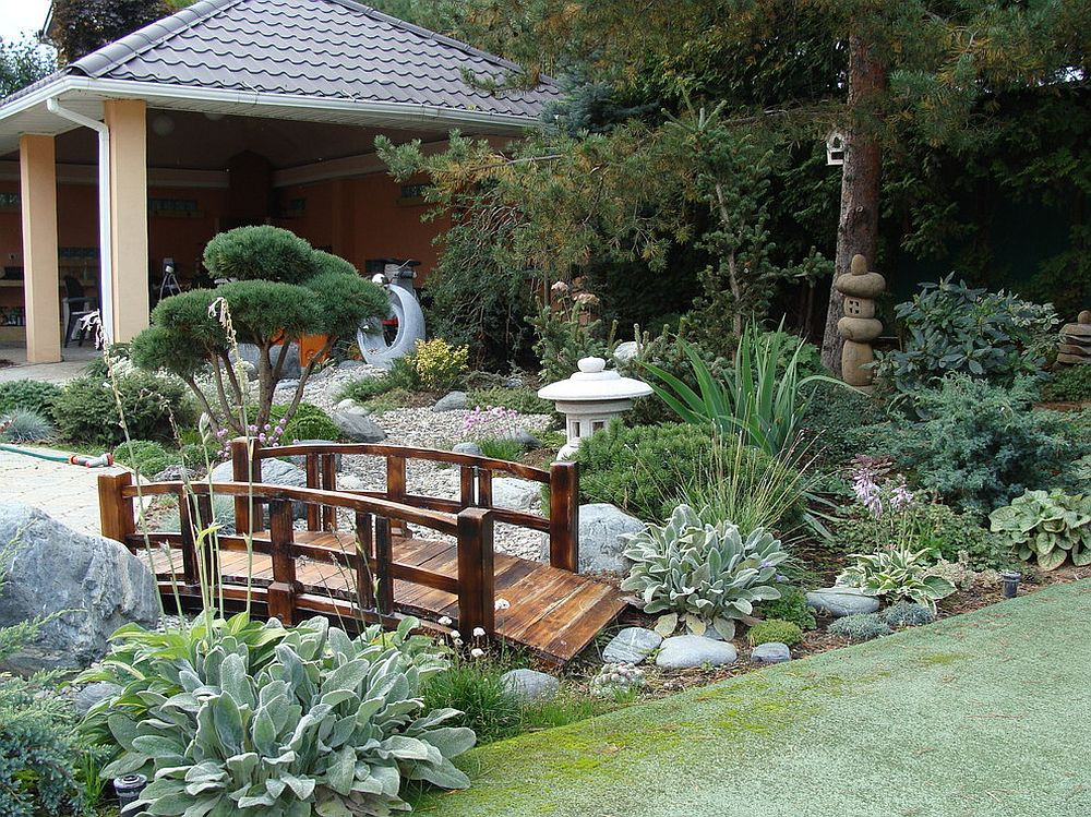 Japanese Style Backyard
 Oriental Landscape 20 Asian Gardens That fer a Tranquil