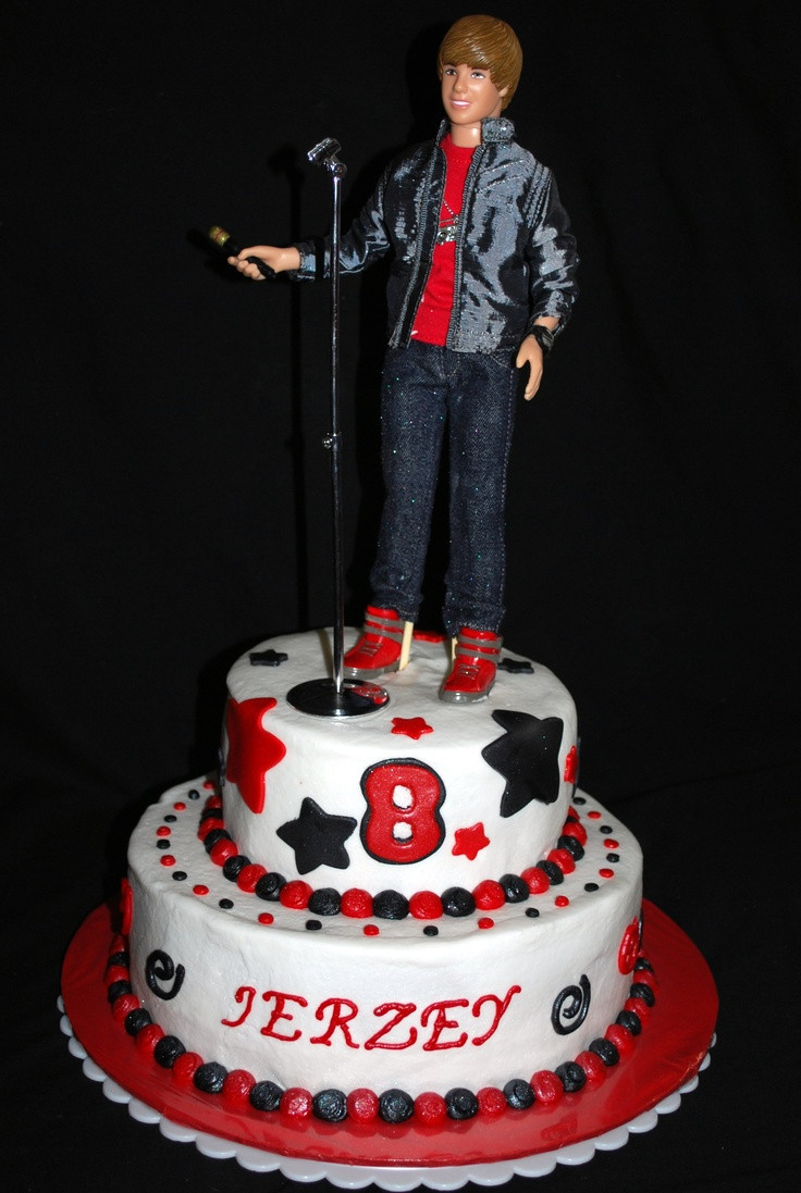 Justin Bieber Birthday Cake
 1000 images about Justin Bieber Cakes on Pinterest