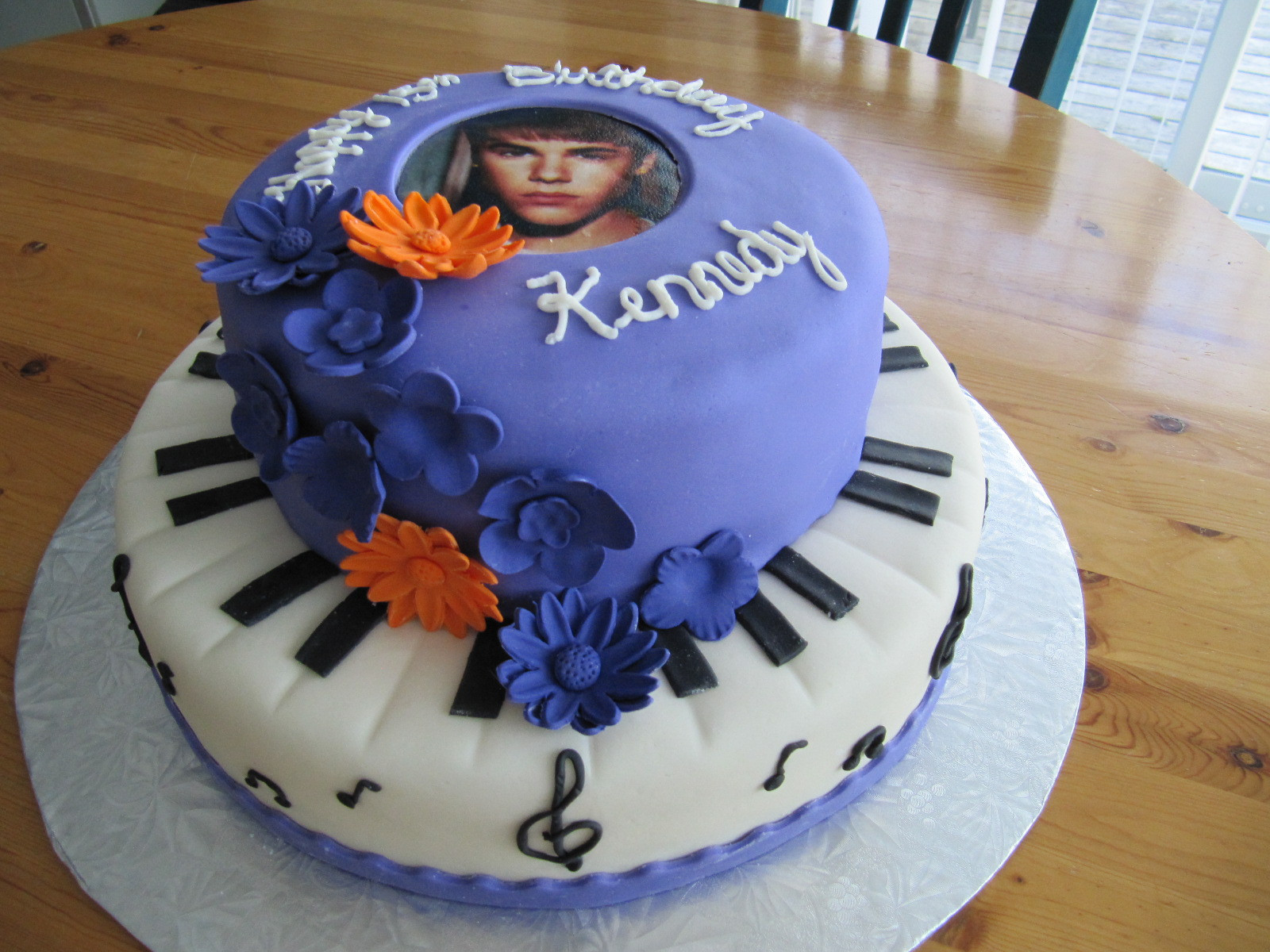 Justin Bieber Birthday Cake
 Justin Bieber Birthday Cake – Erica s Edibles