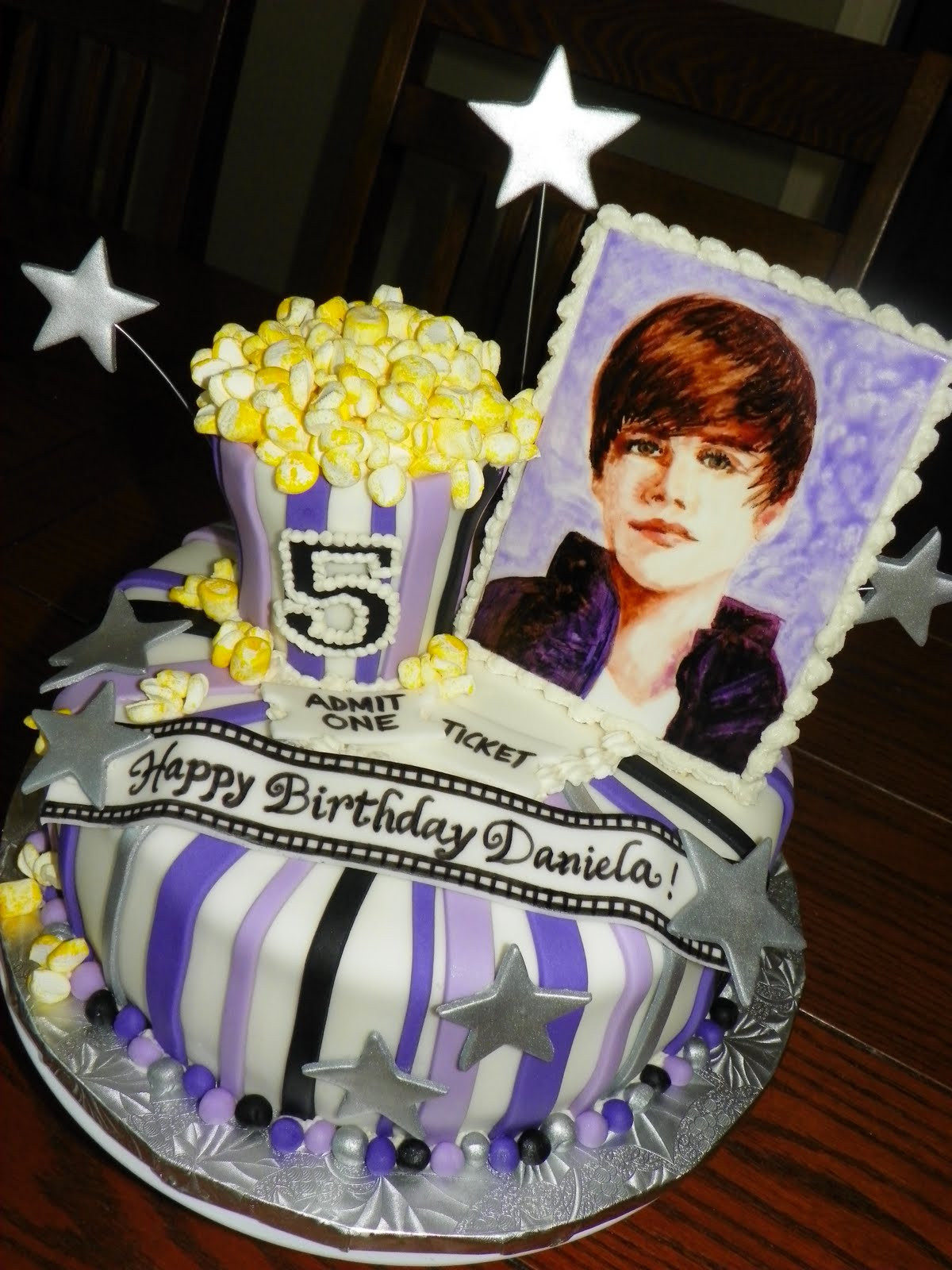 Justin Bieber Birthday Cake
 Plumeria Cake Studio Justin Bieber Birthday Cake