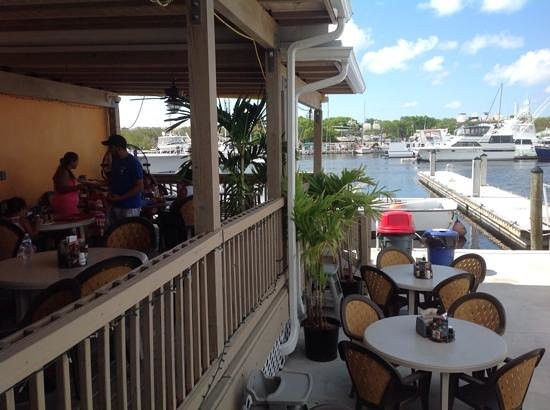 Key Largo Fisheries Backyard
 outdoor seating Picture of Key Largo Fisheries Backyard