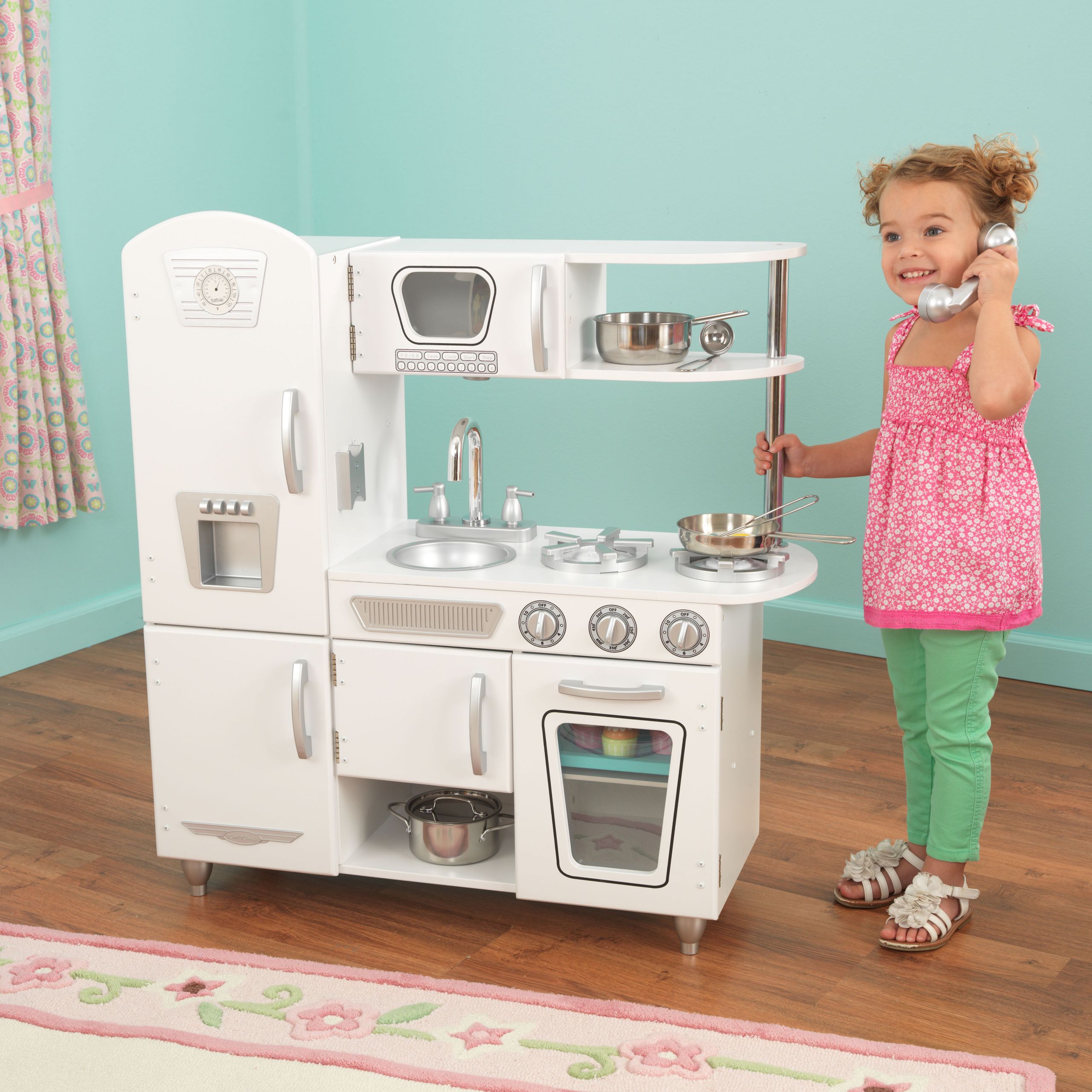 Kidkraft Vintage Kitchen White
 KidKraft White Vintage Uptown Retro Kitchen Playset For