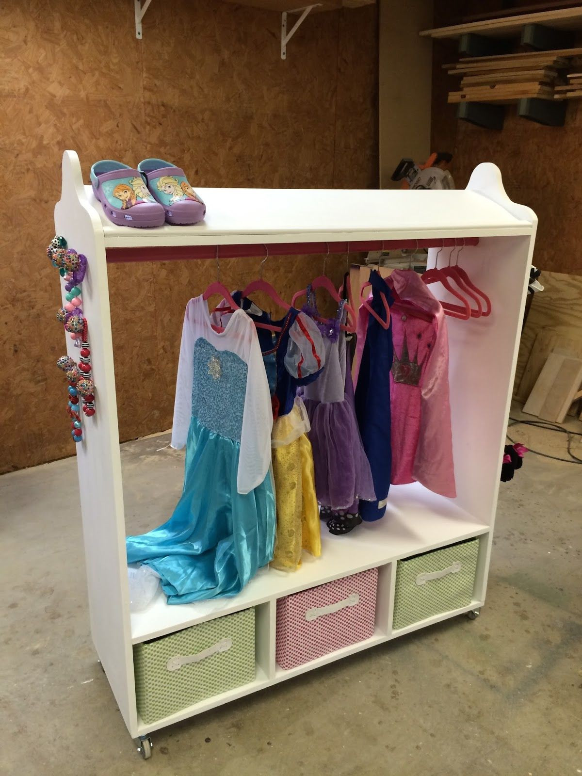 Kids Dressing Up Storage
 Wilker Do s DIY Dress Up Station for kids