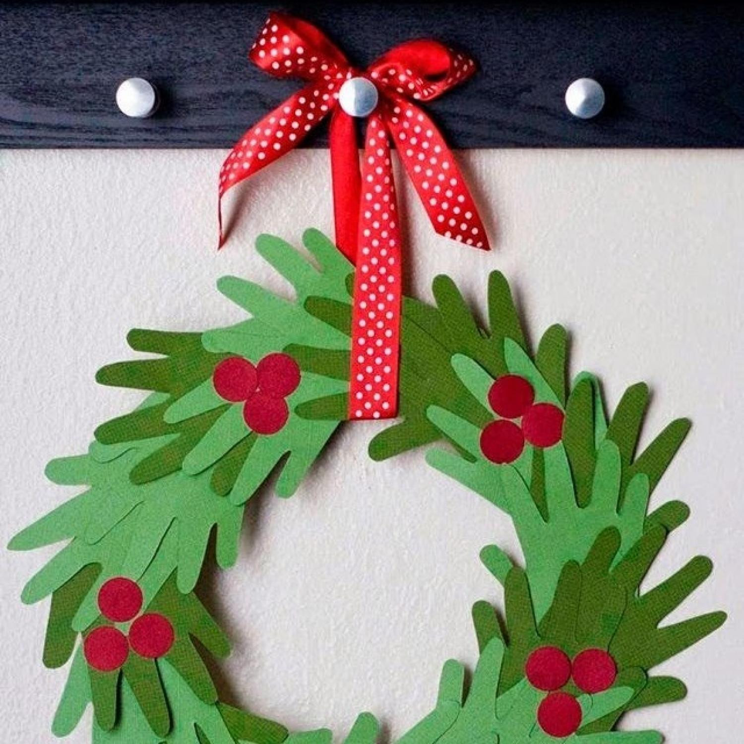 Kids Holidays Crafts
 10 Handprint Christmas Crafts for Kids