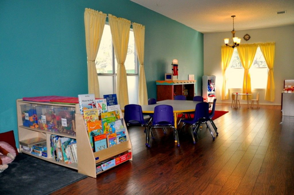 Kids Room Set Up
 I really like the way this room is set up Good example of