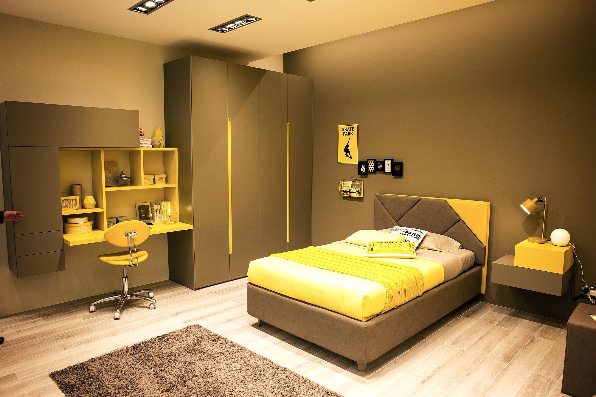 Kids Room Wardrobe
 15 Ways to Maximize Corner Space in Kids’ Bedrooms