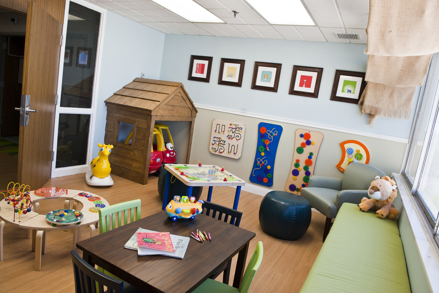 Kids Waiting Room
 Waiting Room Solutions Designed for Kids