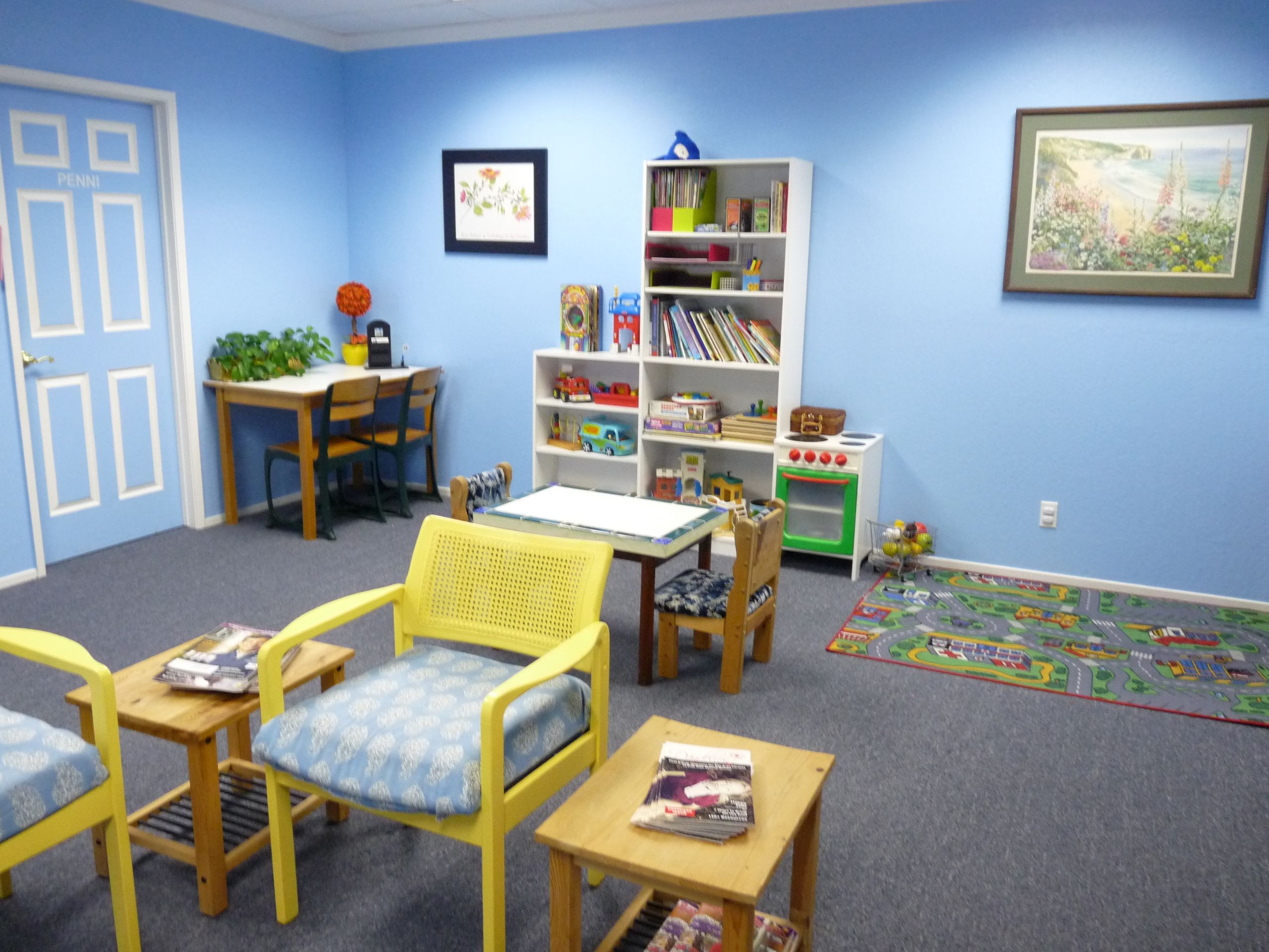 Kids Waiting Room
 Creative munication for Kids