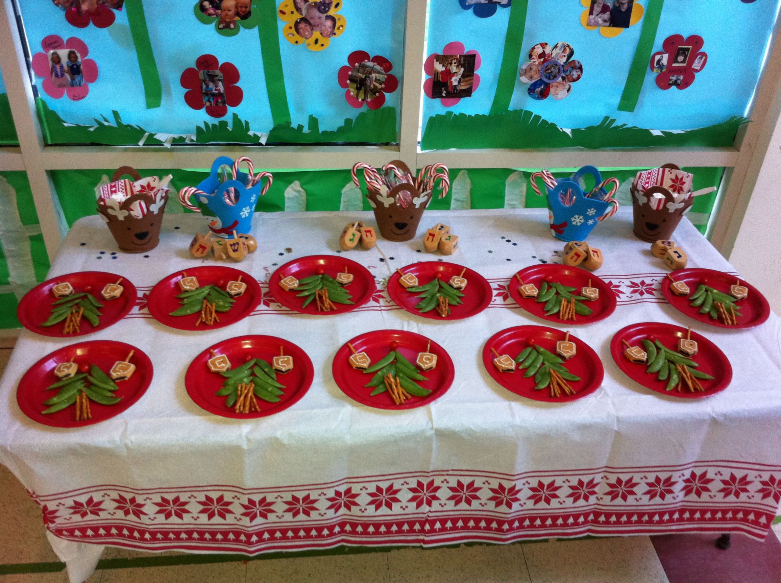 Kindergarten Christmas Party Ideas
 Preschool holiday party Room Mama