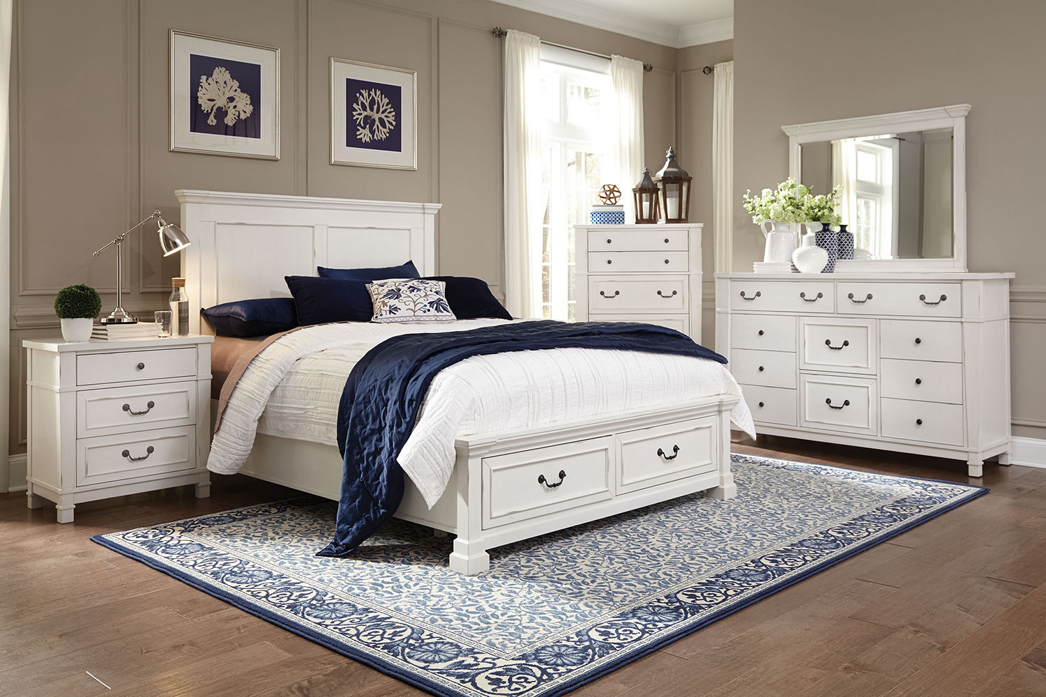 King Bedroom Sets With Storage
 Taryn 4 Piece King Storage Bedroom Set Antique White