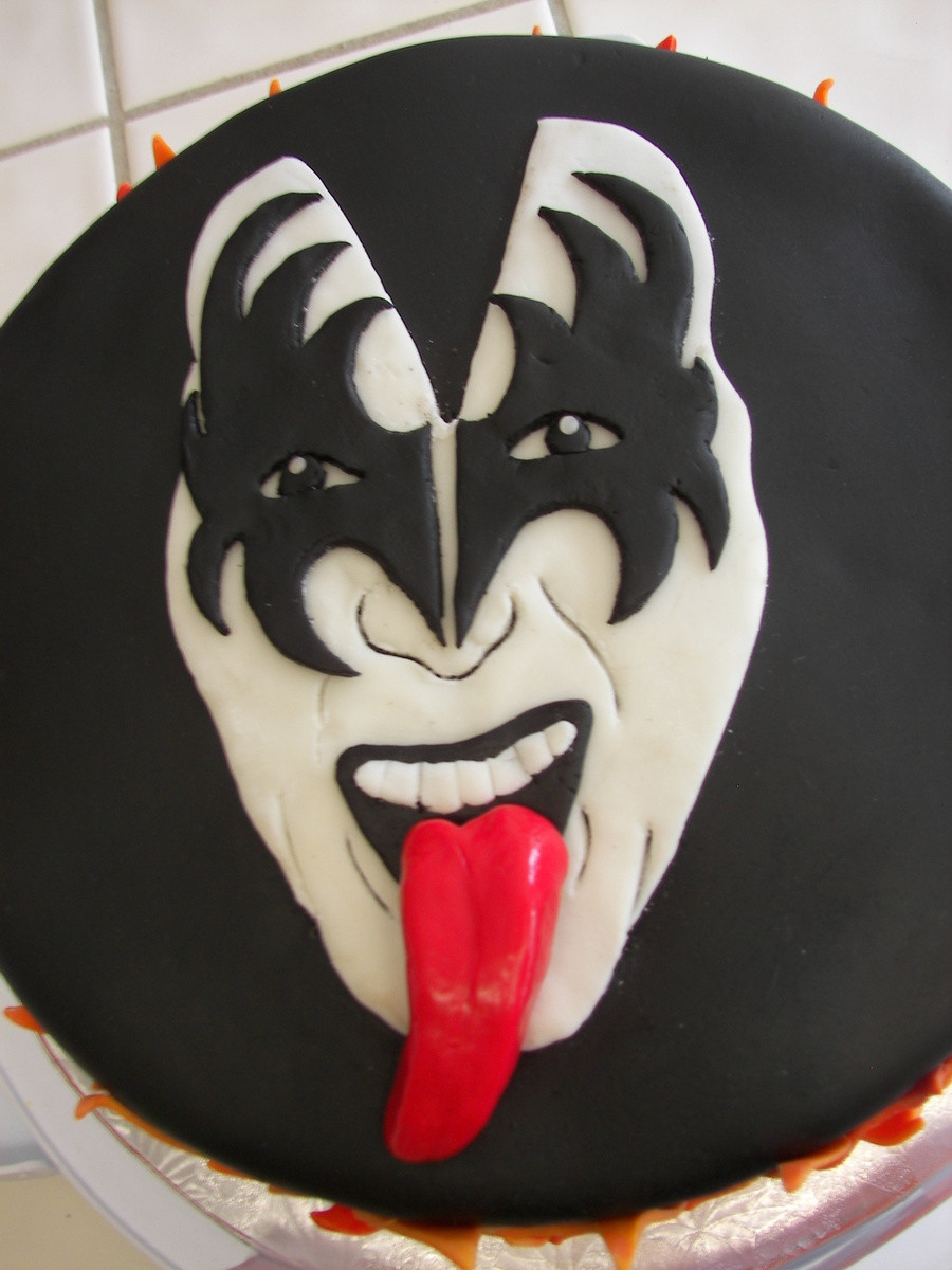 Kiss Birthday Cake
 Gene Simmons Kiss Cake CakeCentral