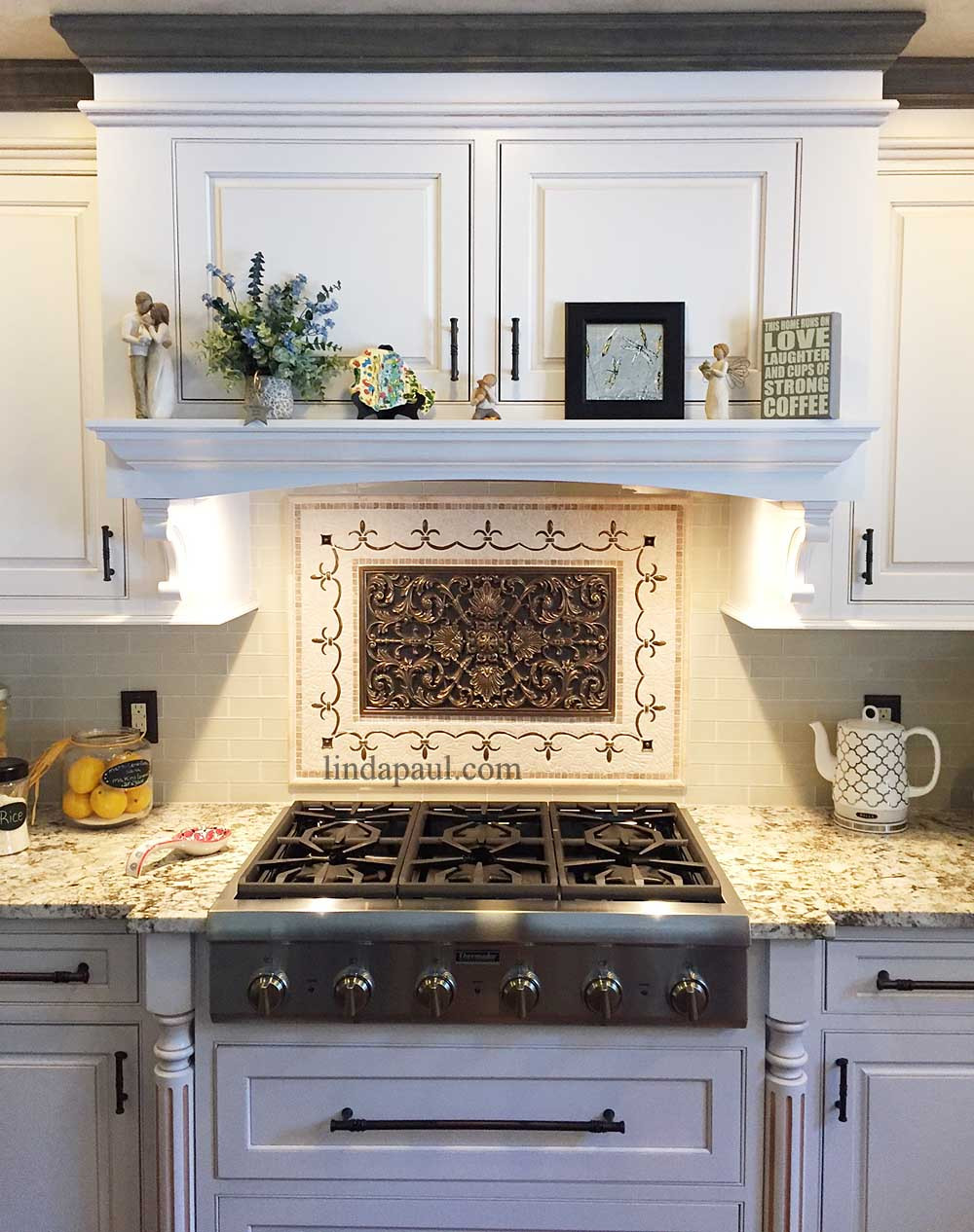 Kitchen Backsplash Medallion Ideas
 Kitchen Backsplash Plaques Ravenna Decorative Tile Medallion