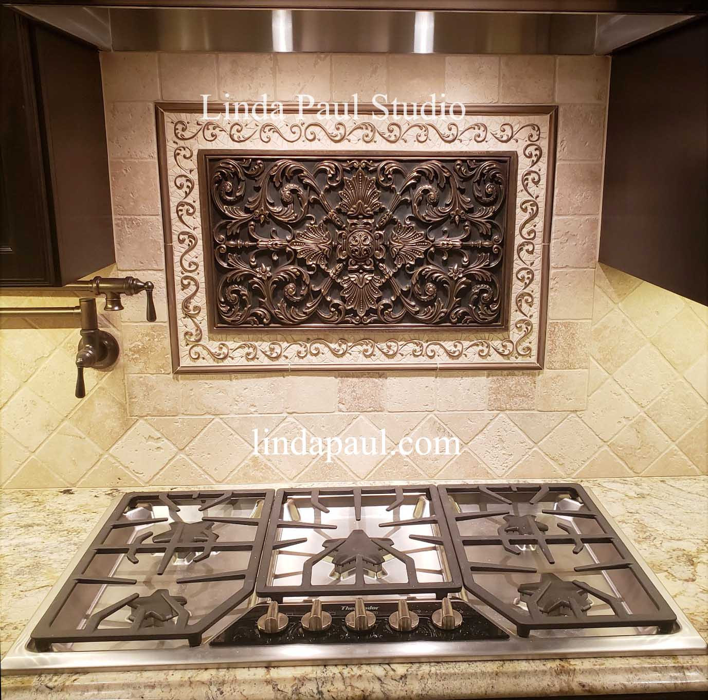 Kitchen Backsplash Medallion Ideas
 Kitchen Backsplash Plaques Ravenna Decorative Tile Medallion