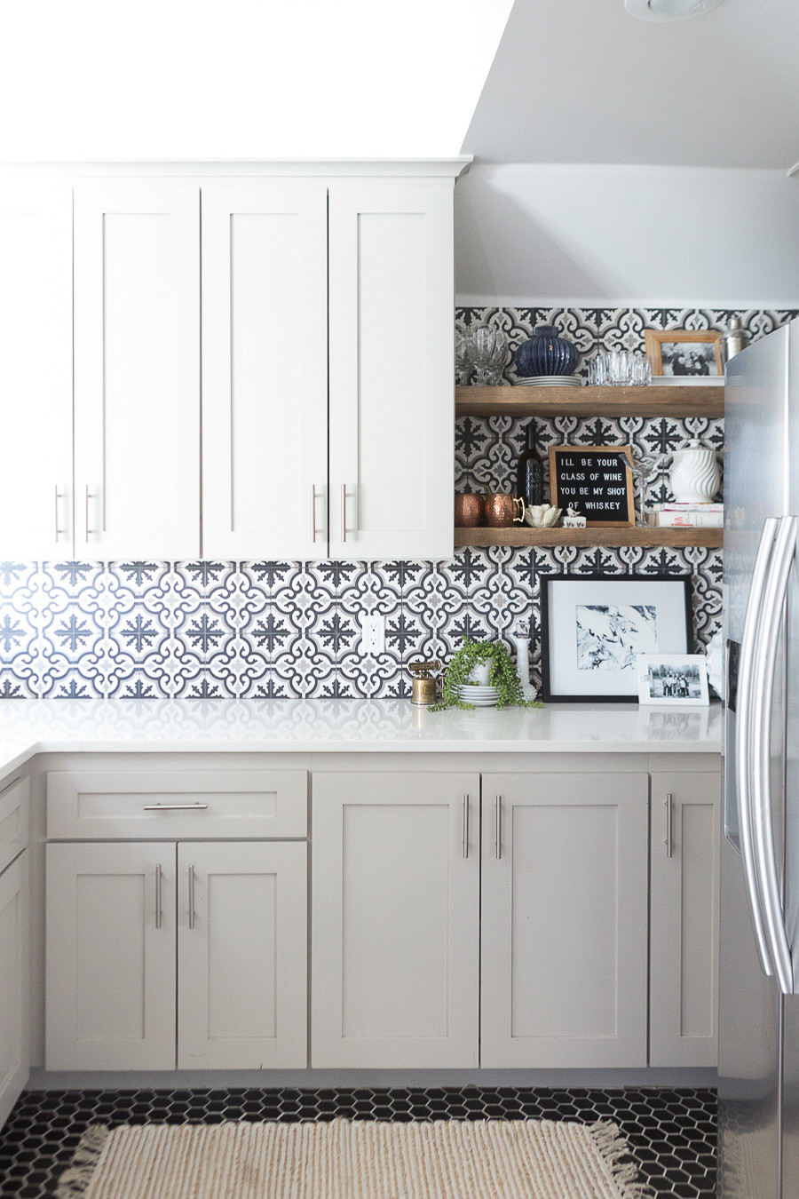 Kitchen Ceramic Tile Backsplash Ideas
 Affordable Ceramic Patterned Tile Backsplash and Flooring