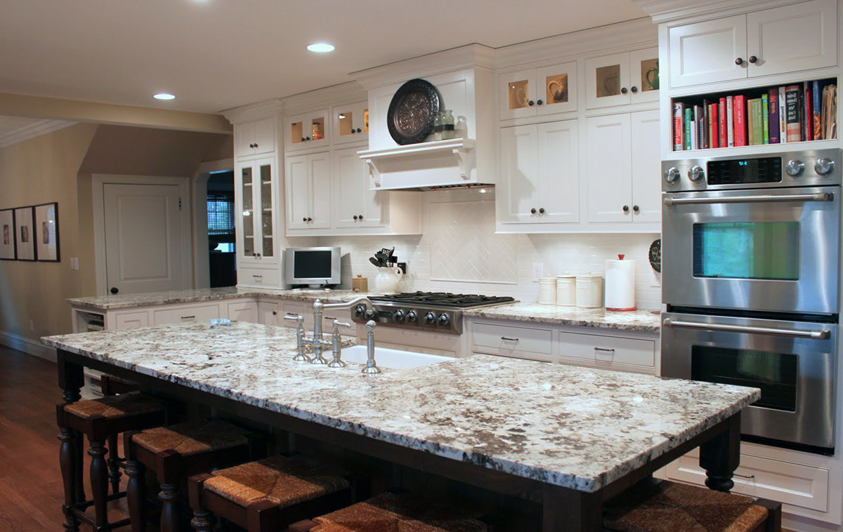 Kitchen Island With Granite Countertop
 Delicatus White Granite