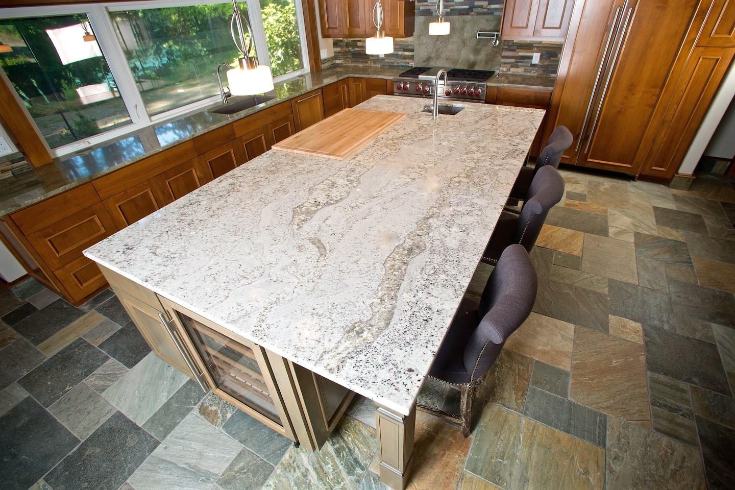 Kitchen Island With Granite Countertop
 Granite Kitchen Countertop Designs and Styles