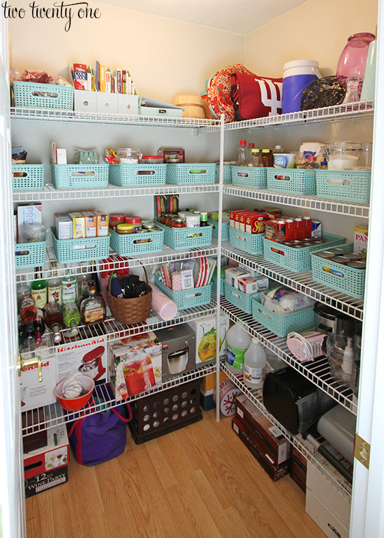 Kitchen Pantry Organize
 Pantry Organization