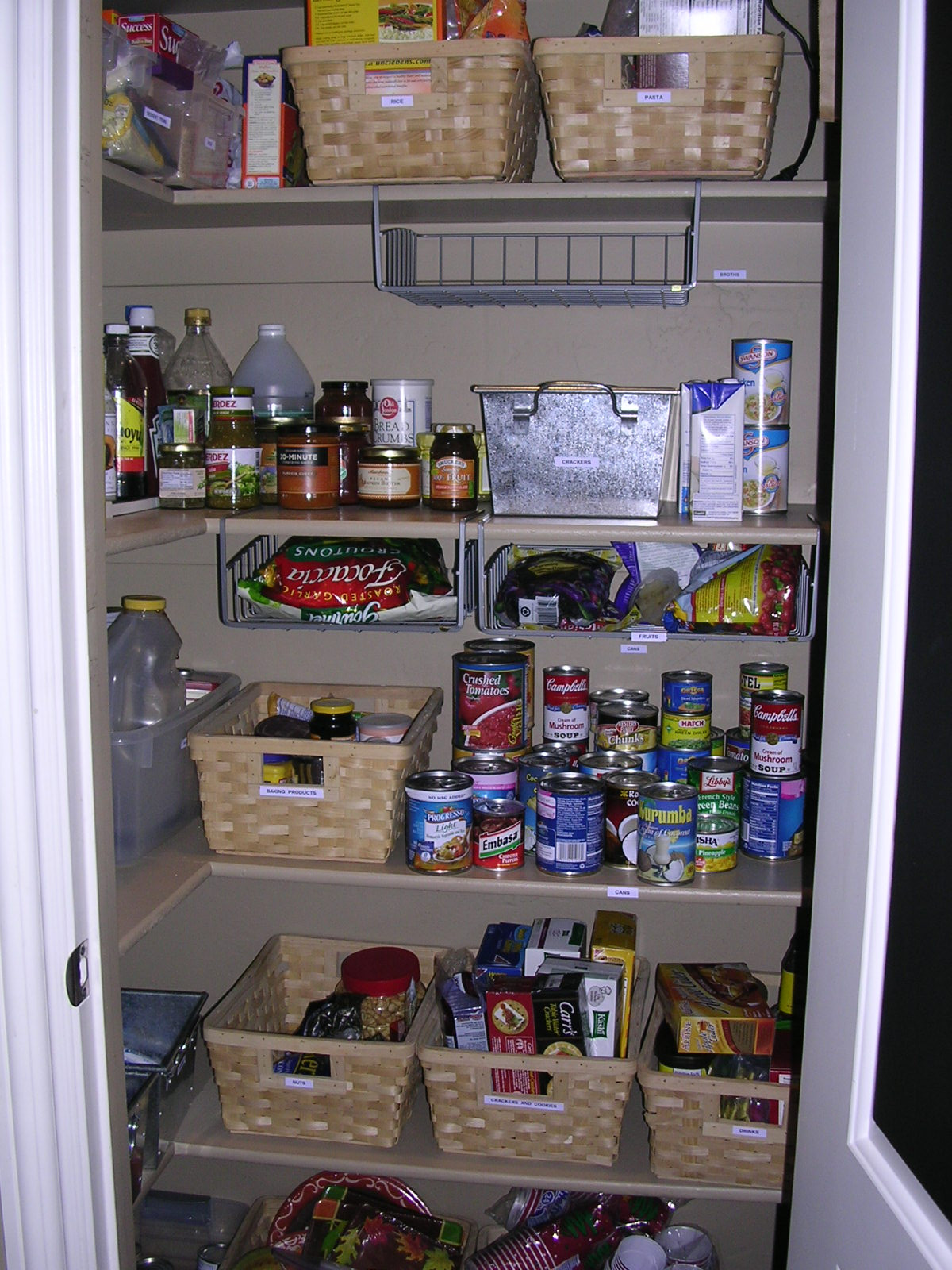 Kitchen Pantry Organize
 Professional organizer Utah